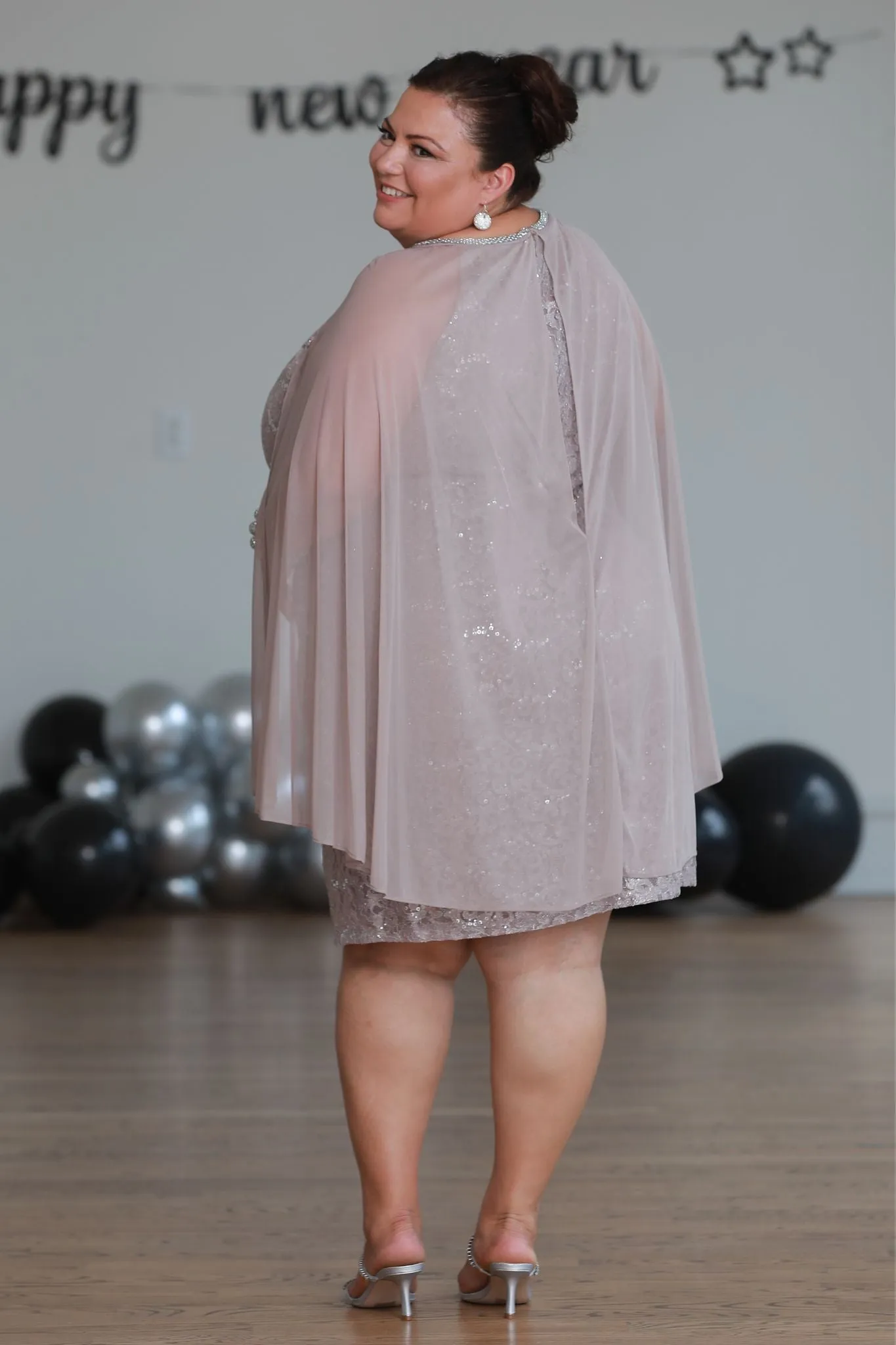 Women's Plus Size Cape Lace Cocktail Dress